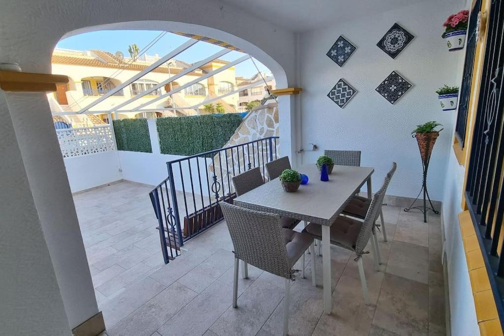 Apartamento Cruz Apartment Санта Пола Екстериор снимка