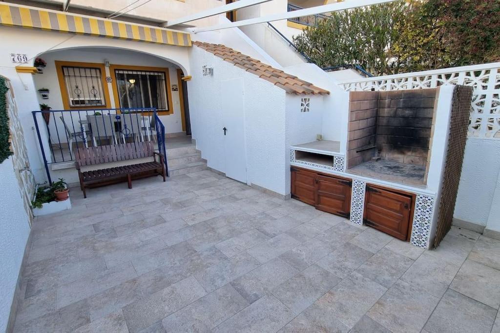 Apartamento Cruz Apartment Санта Пола Екстериор снимка
